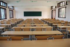 Bàn ghế học sinh tại Học viện hành chính Quốc gia